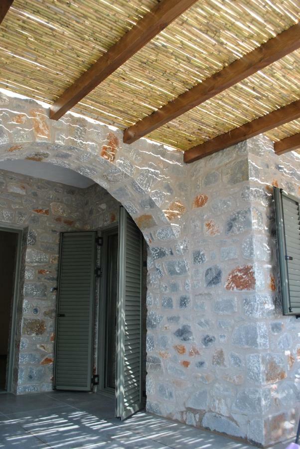 Petras Gi - Stone Houses Sztúpa Kültér fotó