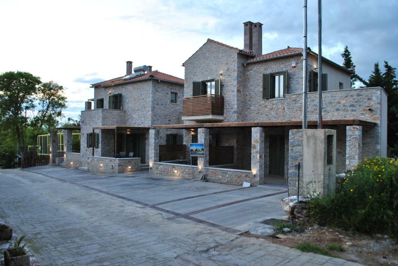 Petras Gi - Stone Houses Sztúpa Kültér fotó